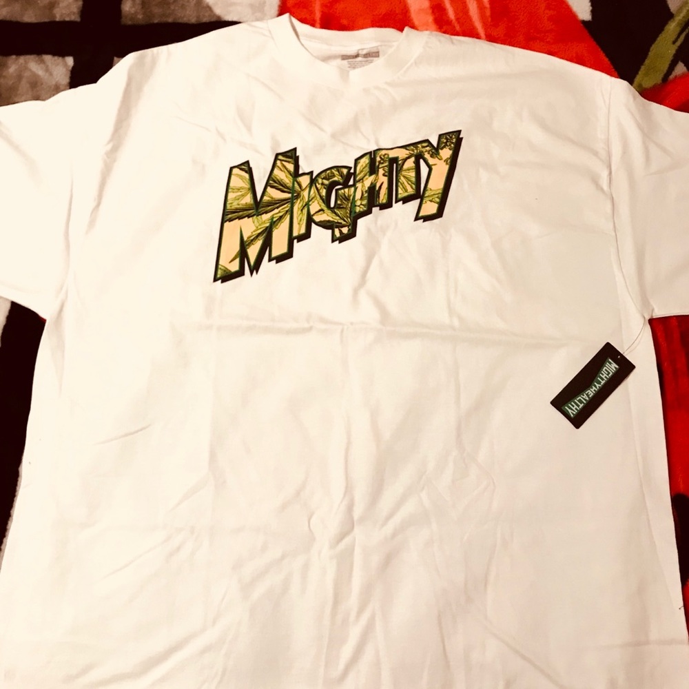 Might Healthy Tee